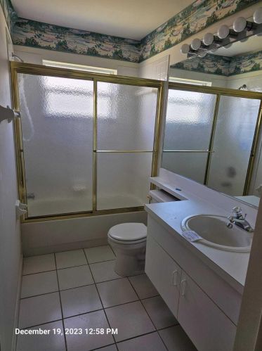 1158 Lombardy Dr, Fort Pierce FL  34986-2181 exterior