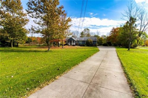12999 Old State Rd, Huntsburg, OH 44046-8711