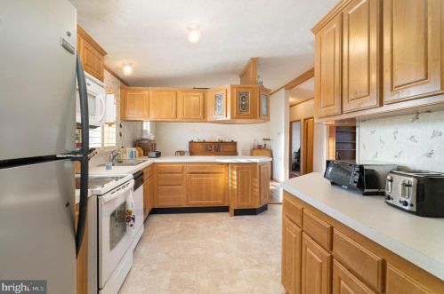 96 Country View Est, North Newton PA  17241-8760 exterior