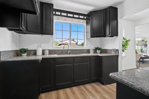 13327 Oleander Ave, Compton CA  90222-2641 exterior