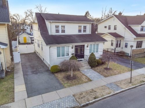 132 Fairbanks St, Industrial Hillside, NJ 07205-2833