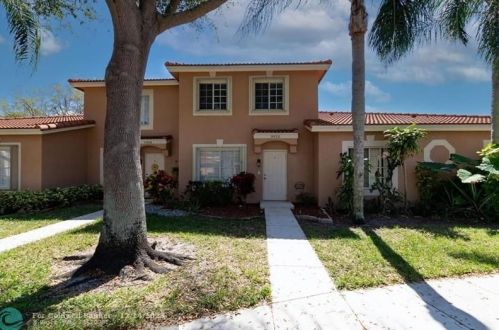 9910 Kamena Cir, Boynton Beach, FL 33436-3965