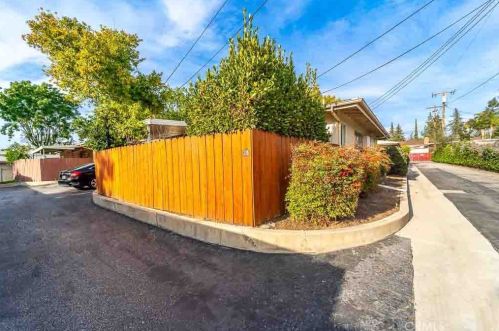 24 Center St, Redlands CA  92373-8102 exterior