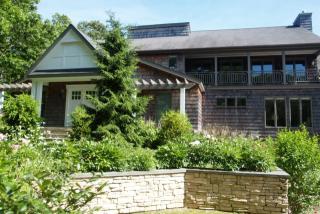 46 Ancient Hwy, East Hampton NY  11937-2568 exterior