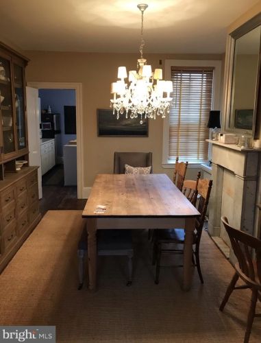 1834 Lincoln St, Wilmington, DE 19806-2312