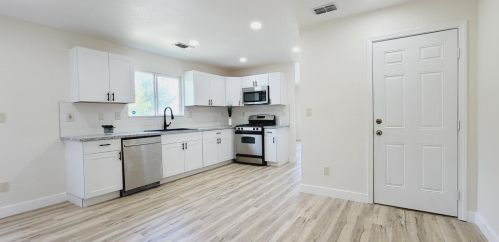 850 Jessica St, Turlock CA  95380-6091 exterior