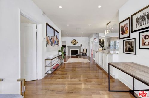 12202 Hartsook St, North Hollywood CA  91601-3961 exterior