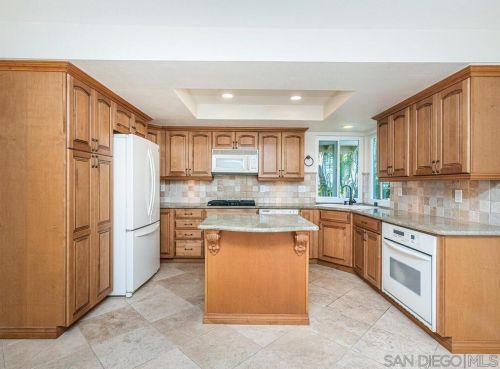 14292 Barrymore St, San Diego, CA 92129-3304