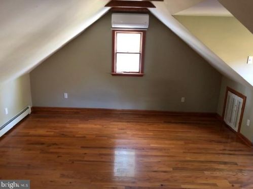 1498 Sweetbriar Ln, Lansdale PA  19446-3240 exterior