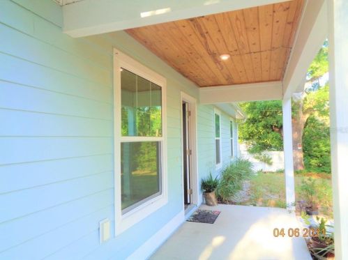 1130 Hubbard Ave, Deland, FL 32724-6122