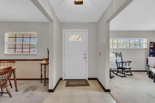 7422 Wayland Blvd, Orlando, FL 32807-6428