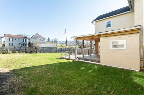 119 Robbins St, South Connellsville, PA 15425-3444
