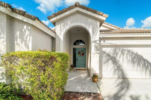 213 Preserve Ct, West Palm Beach, FL 33411-1575