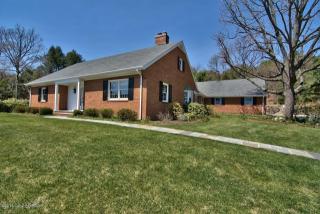 127 Harvard Ave, Palmerton, PA 18071-1209