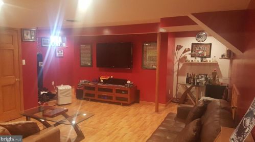 227 Pennford Pl, Boothwyn PA  19060-4407 exterior