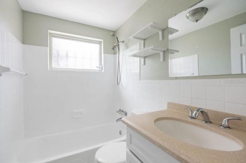 5110 Farley Dr, Tarpon Springs FL  34690-2010 exterior