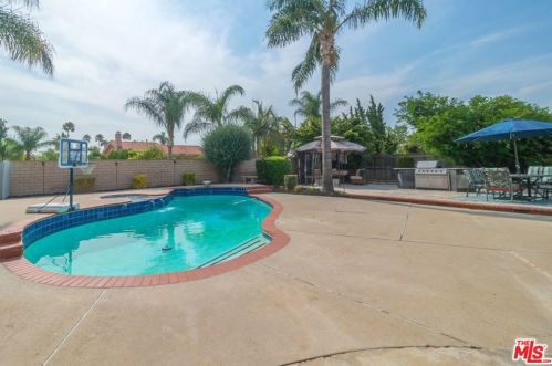 1766 Wilson Ave, Upland CA  91784-1724 exterior