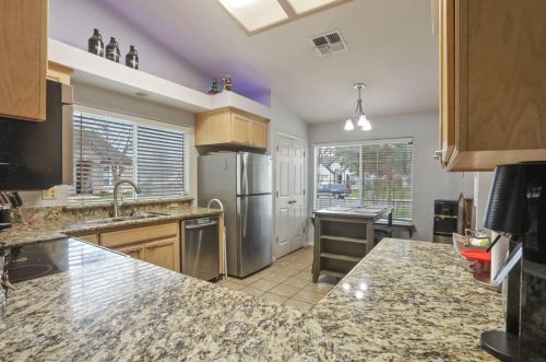 1804 Elleby Ct, Modesto CA  95355-8658 exterior