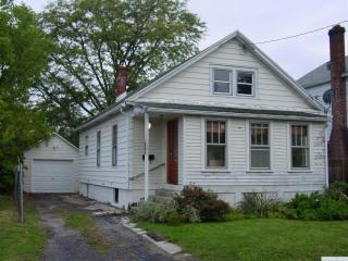 1 Oakwood Blvd, Hudson, NY 12534-1410
