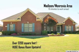 127 Pearle Cove Dr, Huntsville, AL 35806-4244