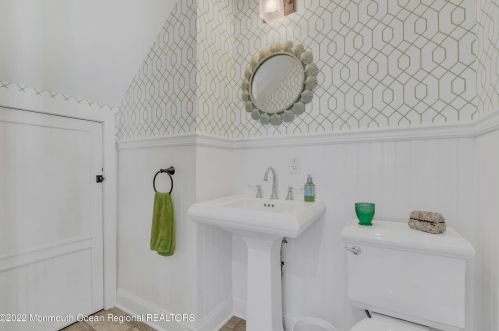 1817 Greenwood Ter, Belmar NJ 07719-2912 exterior