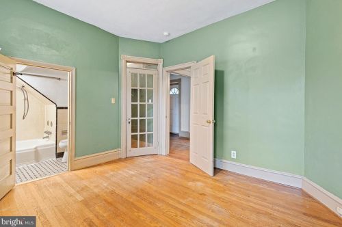 1013 Talcon Dr, Wilmington DE  19804-1242 exterior