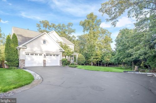 19101 Quiver Ridge Dr, Leesburg, VA 20176-8447