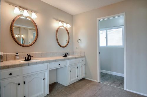 6960 Vista Del Sol, Gilroy CA  95020-9544 exterior