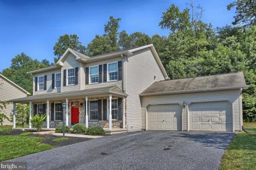 35 Pin Oak Ln, Etters, PA 17319-9250