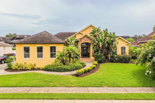 1992 Viewpoint Landings Rd, Lakeland, FL 33810-3291