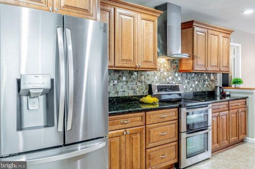 9 Emerald Ct, Willingboro NJ  08046-2272 exterior