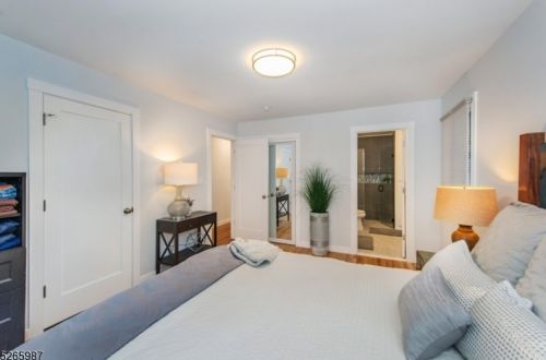 33 Campbell Ln, Berkeley Heights NJ  07922-1801 exterior