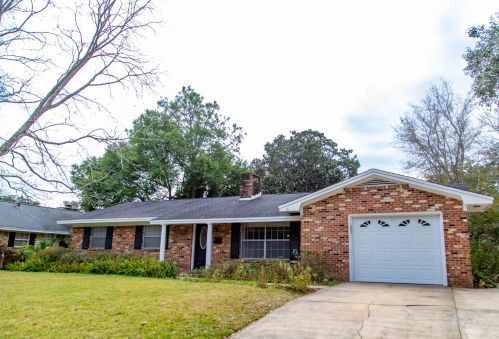 722 Bradford Dr, Fort Walton Beach, FL 32547-3242