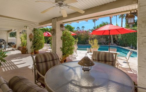 32 Lincoln Pl, Rancho Mirage CA  92270-1970 exterior