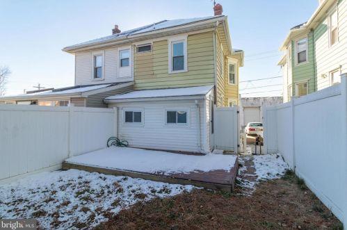 1407 Yates Ave, Boothwyn PA  19061-4303 exterior