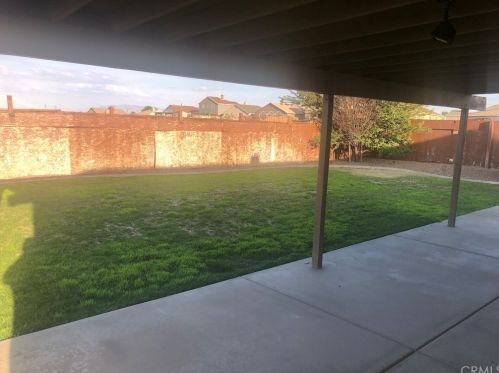 13773 Brynwood St, Victorville CA  92392-7921 exterior