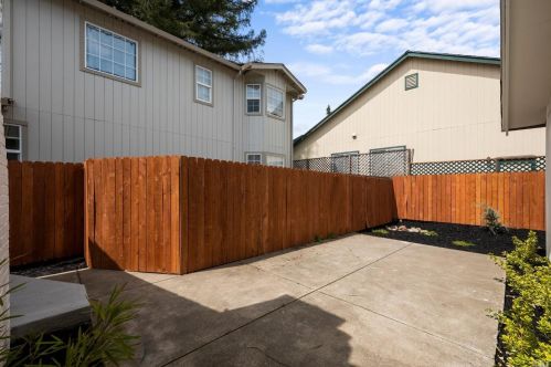 2431 Guerneville Rd, Santa Rosa CA  95403-4101 exterior