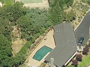 112 Crestview Dr, Orinda, CA 94563-3922