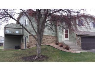 6931 Sherwood Rd, Saint Paul, MN 55125-2485