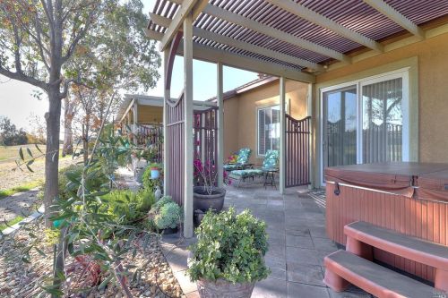 104 Riviera Dr, Rio Vista CA  94571-2243 exterior