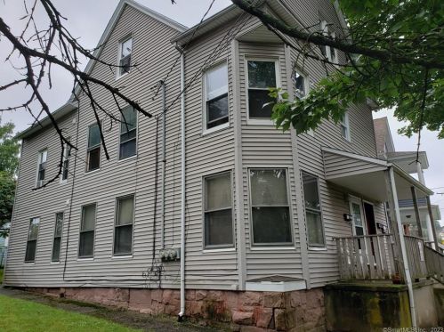 191 Cooke St, Waterbury CT  06710-2326 exterior