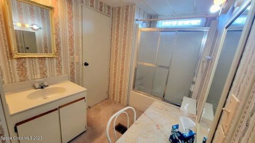 1214 Paurotis Dr, Sebastian FL  32976-7053 exterior