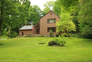 60 Harvey Rd, Ridgefield, CT 06877-5212