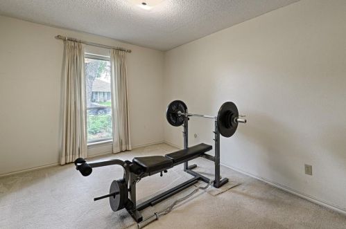 1319 Huntington Dr, Richardson TX  75080-2810 exterior