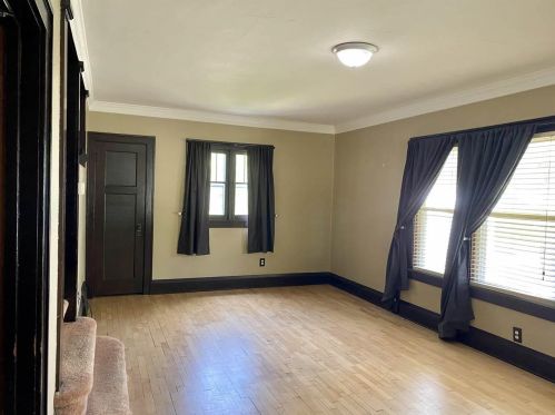 553 Forest Ave, Fond Du Lac, WI 54935-3942