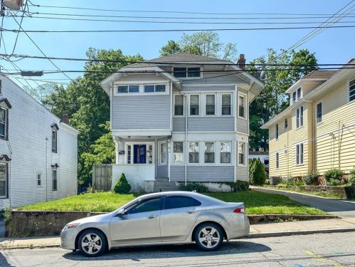 49 Otis St, Norwich, CT 06360-4419