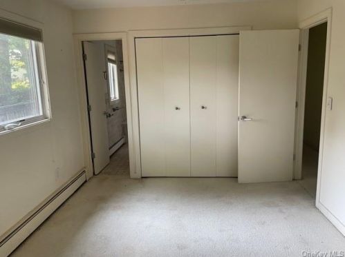 4 Parkway Dr, Yorktown Hgts NY  10598-6407 exterior