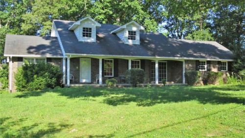 95 Mason Cir, Golden Pond, KY 42211-6600