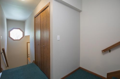 4004 Silhavy Rd, Valpo IN  46383-9146 exterior