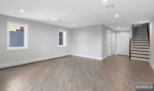 85 Washington Ave, Cliffside Park NJ  07010-3026 exterior